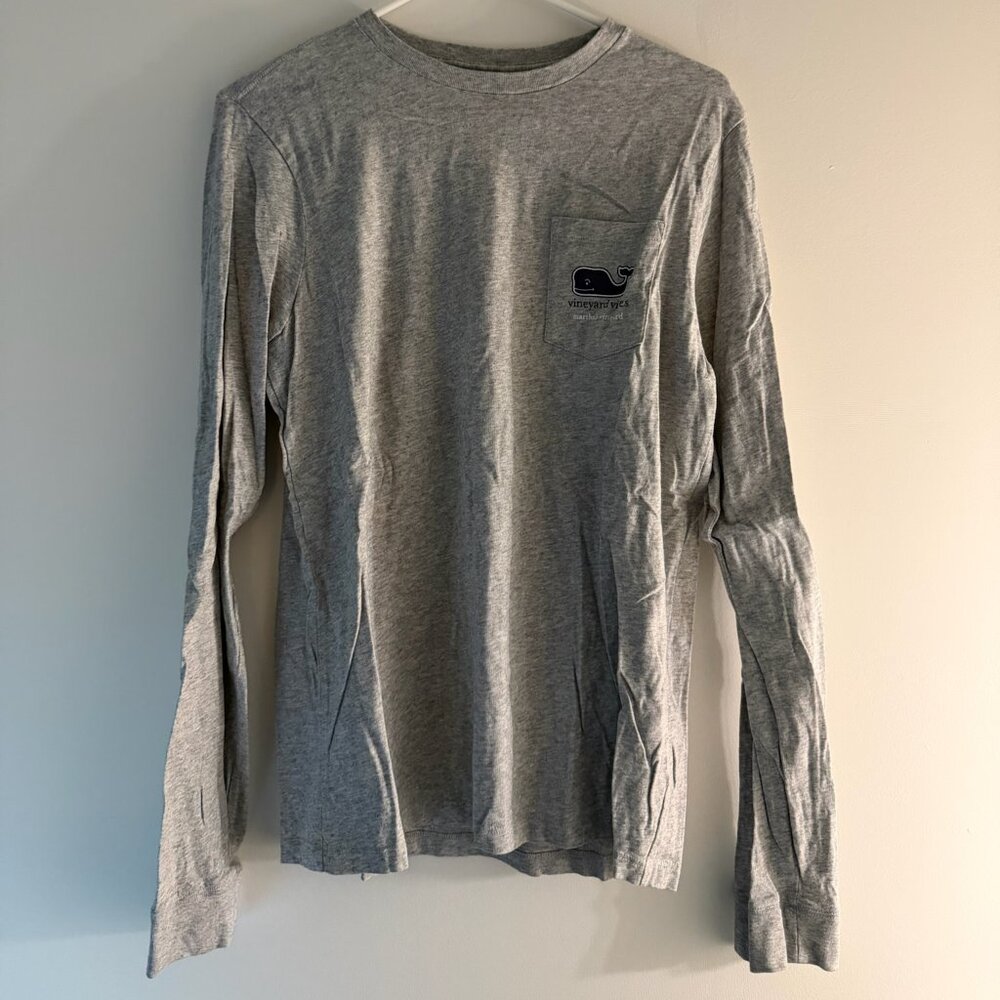 Vineyard Vines long-sleeve pocket t-shirt